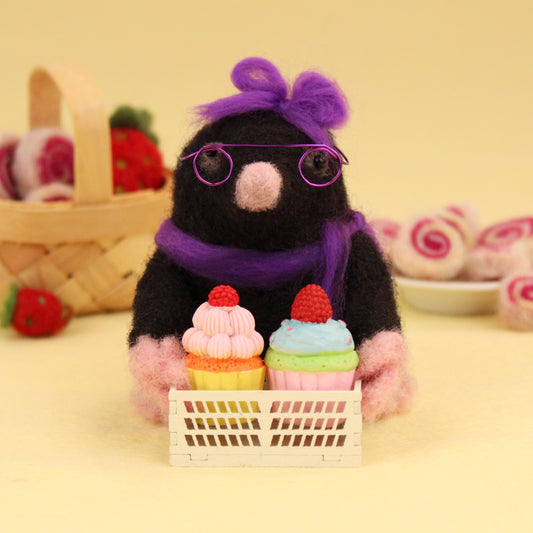 Busy Mrs Mole Small Needle Felt Kit - The Makerss