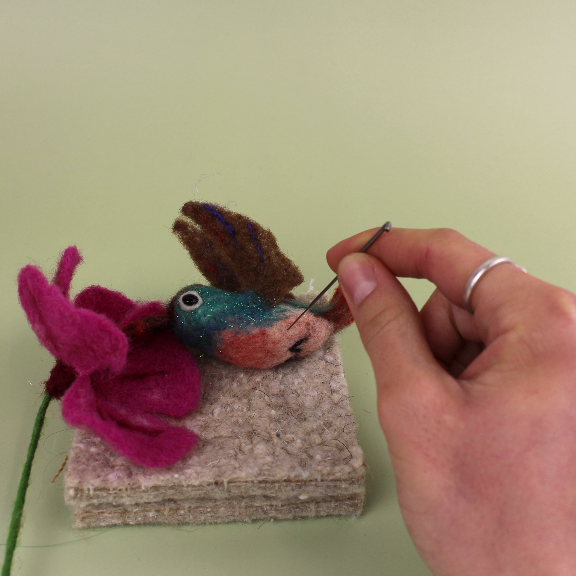 New! Hummingbird Needle Felt Kit - The Makerss